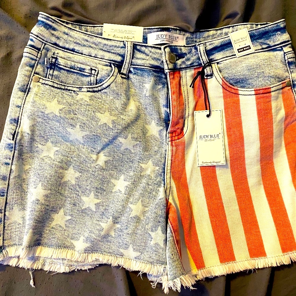 JUDY BLUE SIZE L NWT